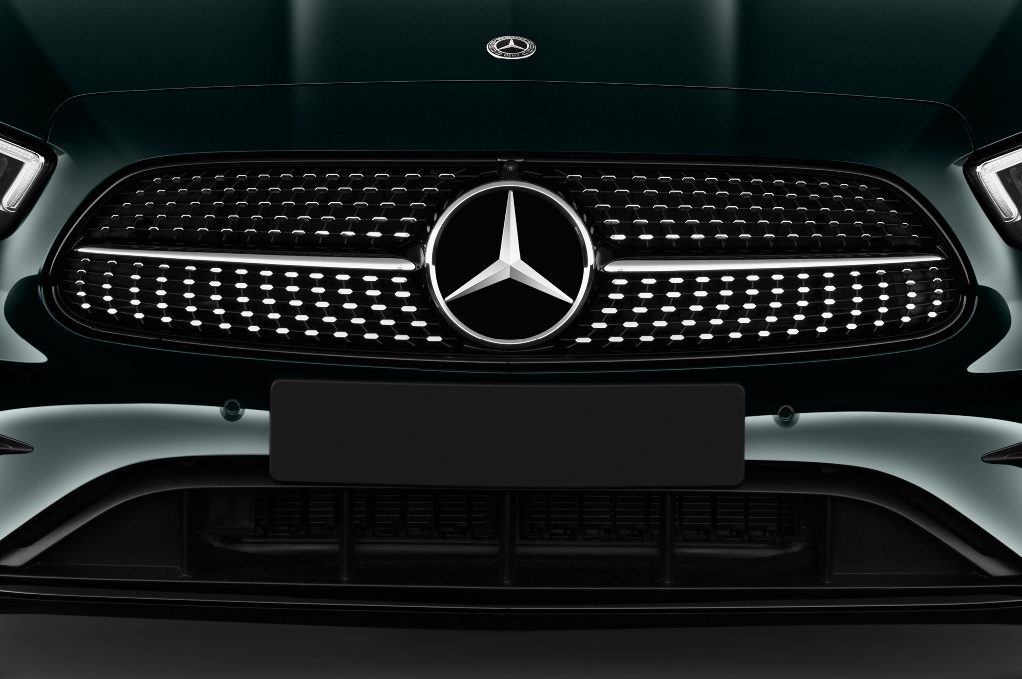 Mercedes E Class (Baujahr 2021) AMG Line 2 Türen Kühlergrill und Scheinwerfer