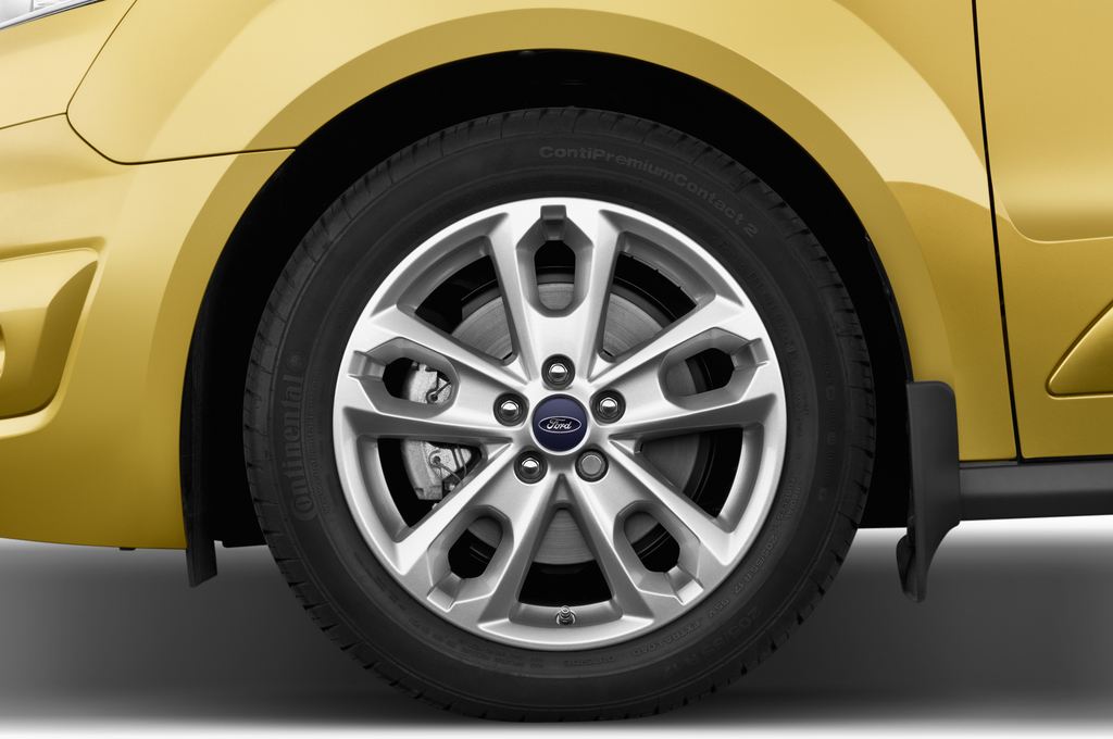 Ford Tourneo Connect (Baujahr 2015) Titanium 5 Türen Reifen und Felge