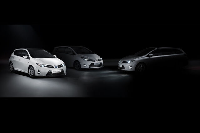 Neuer Toyota Auris - Erstmals als Kombi – vom Start weg als Hybrid