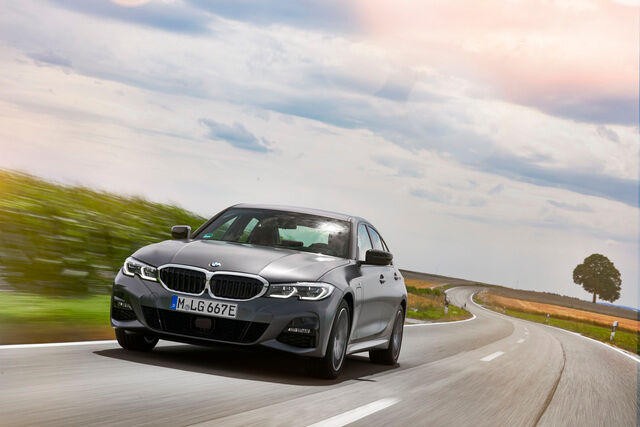 Fahrbericht: BMW 330e Plug-in-Hybrid - Sparsam, aber nicht spaßarm 