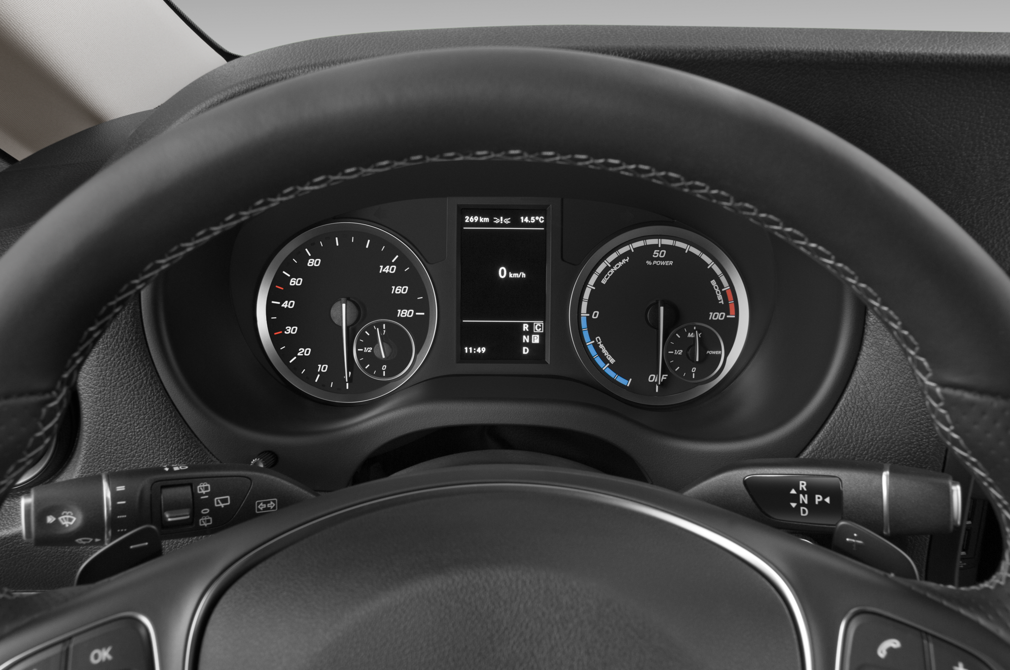 Mercedes eVito Tourer (Baujahr 2021) - 5 Türen Tacho und Fahrerinstrumente