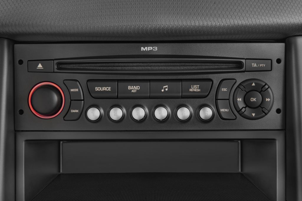 Peugeot 207 (Baujahr 2010) Filou 3 Türen Radio und Infotainmentsystem