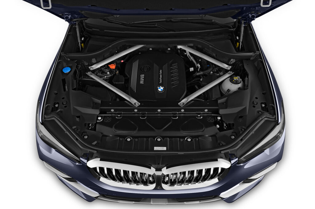 BMW X5 (Baujahr 2019) xLine 5 Türen Motor