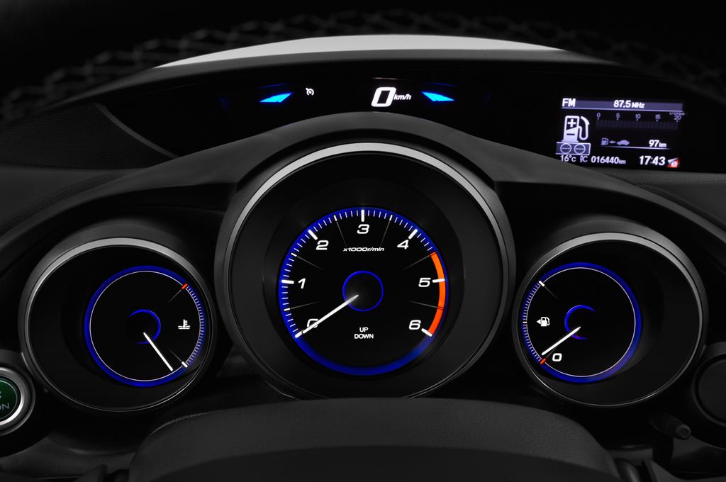 Honda Civic Tourer (Baujahr 2015) Executive 5 Türen Tacho und Fahrerinstrumente