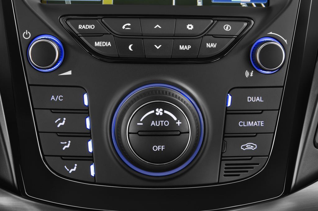 Hyundai I40 CW (Baujahr 2011) Style 5 Türen Temperatur und Klimaanlage