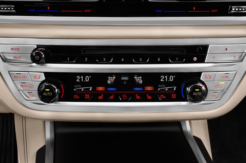 BMW 7 Series Plug-In Hybrid (Baujahr 2018) 740Le iPerformance 4 Türen Temperatur und Klimaanlage