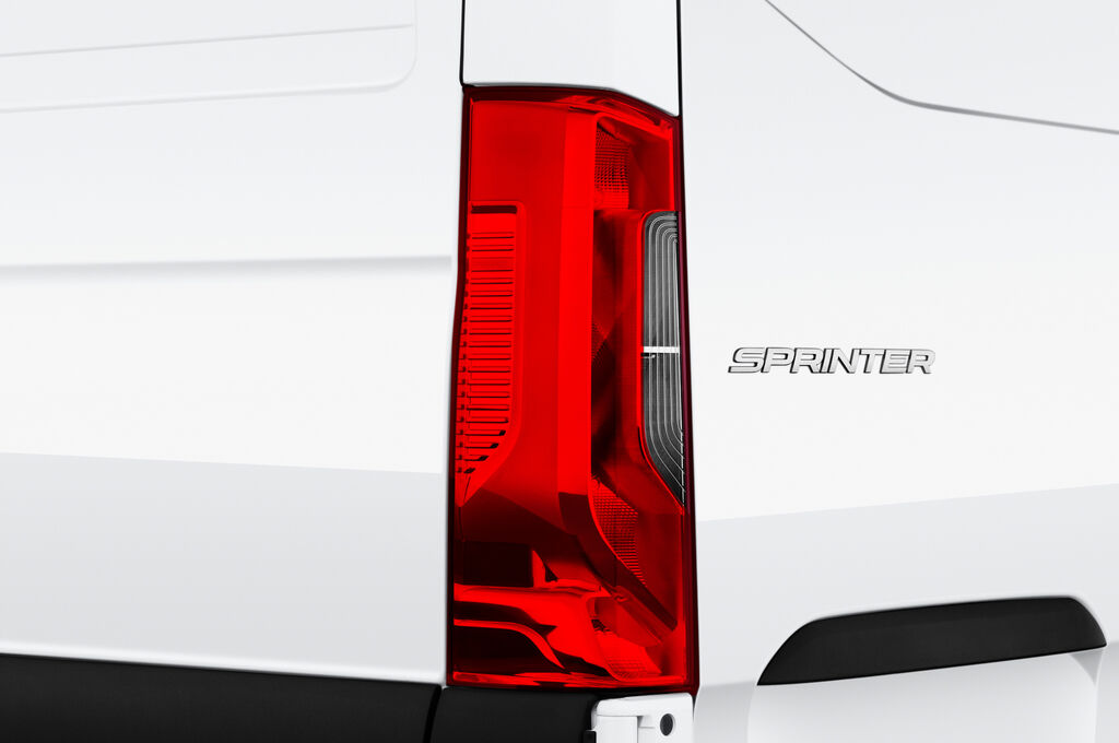 Mercedes Sprinter (Baujahr 2019) - 4 Türen Rücklicht