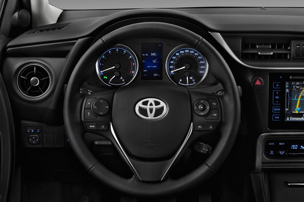 Toyota Corolla (Baujahr 2017) Comfort 4 Türen Lenkrad