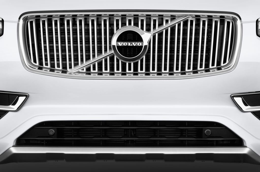 Volvo XC90 (Baujahr 2015) Inscription 5 Türen Kühlergrill und Scheinwerfer