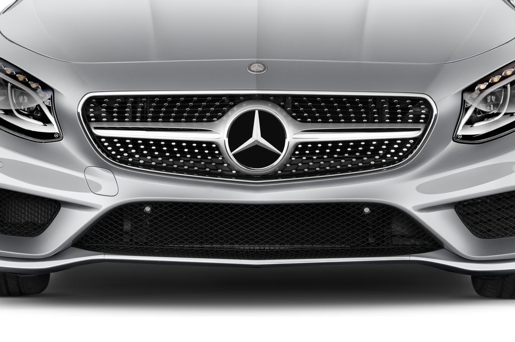 Mercedes S-Class (Baujahr 2015) S 500 4Matic Coup 2 Türen Kühlergrill und Scheinwerfer