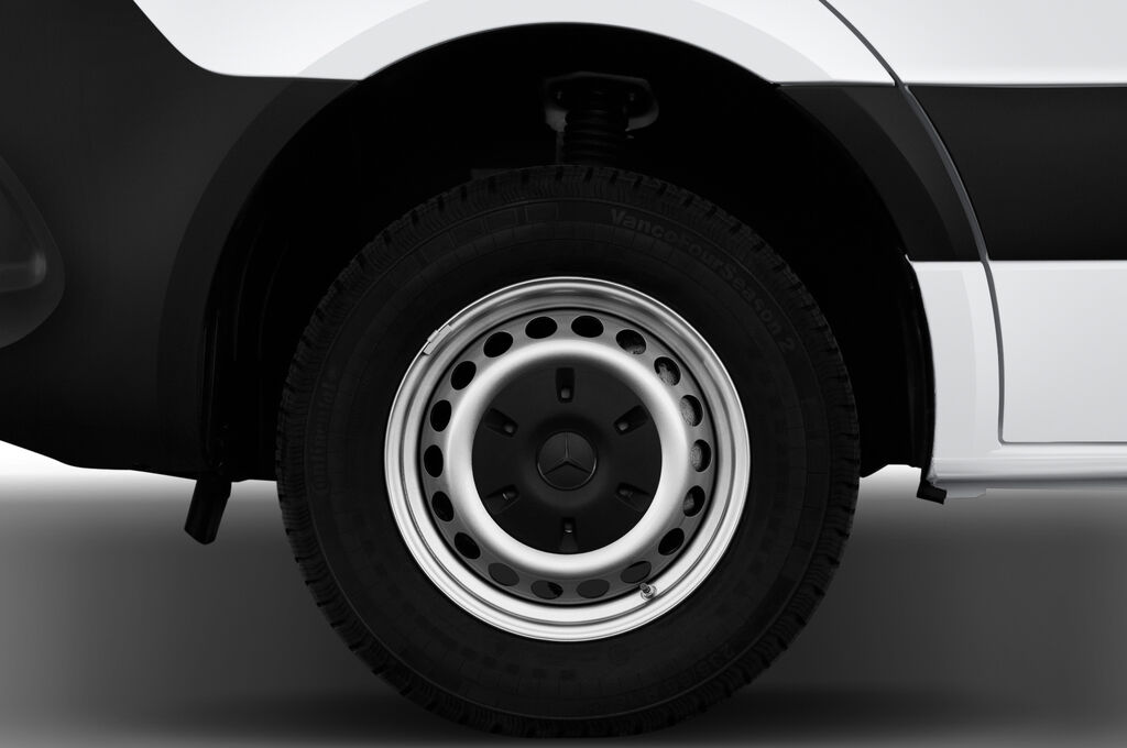 Mercedes Sprinter (Baujahr 2019) - 4 Türen Reifen und Felge