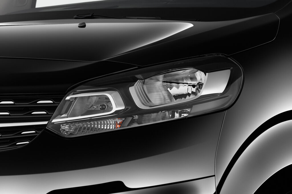Opel Vivaro (Baujahr 2020) Innovation DK 4 Türen Scheinwerfer