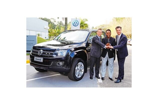Weltfußballer Pelé fährt jetzt VW-Amarok