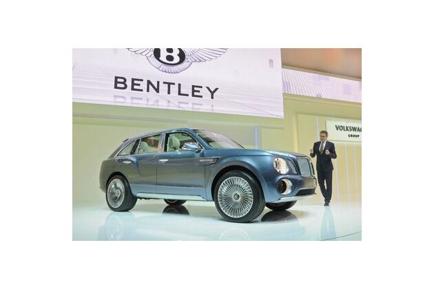 Genf 2012: Bentleys SUV-Designstudie und ein „Hybridfalke“