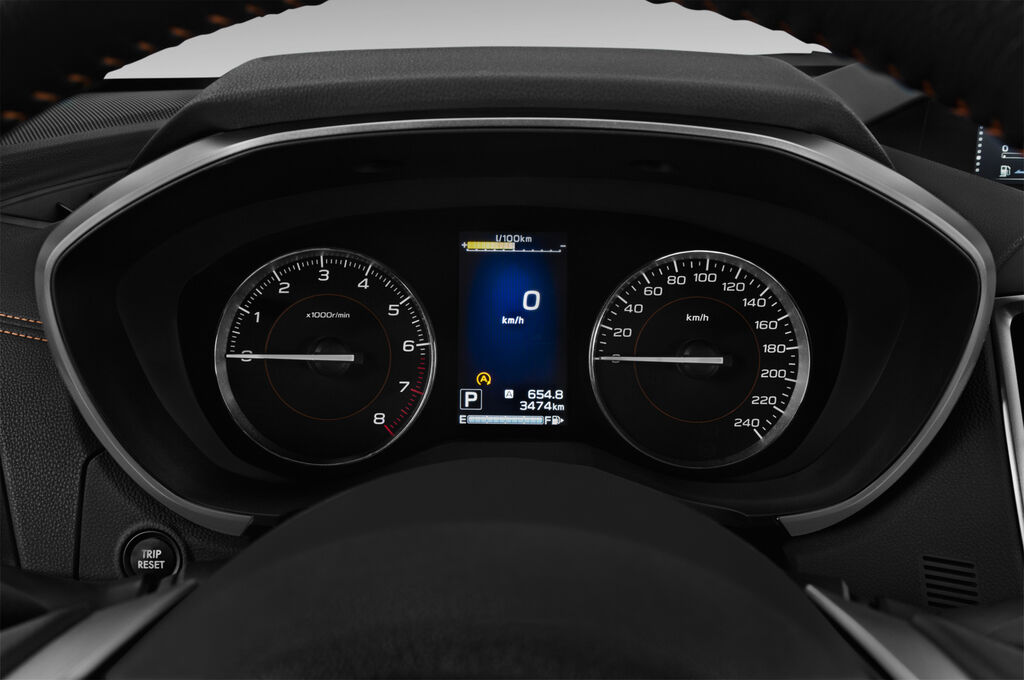 Subaru XV (Baujahr 2018) Exclusive 5 Türen Tacho und Fahrerinstrumente