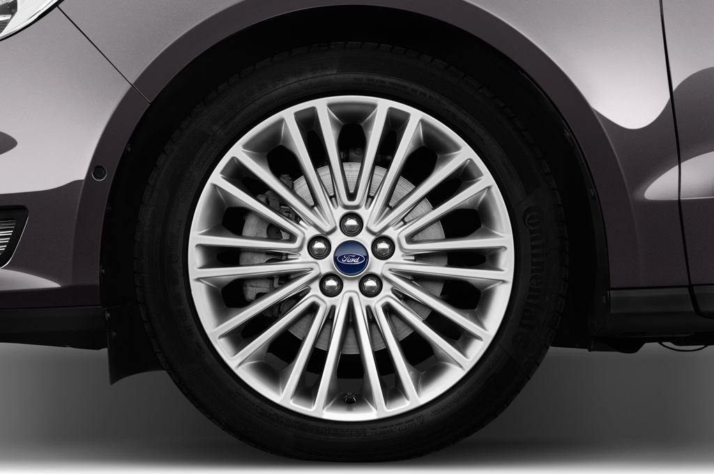 Ford Galaxy (Baujahr 2016) Titanium 5 Türen Reifen und Felge