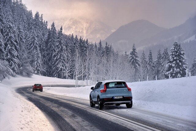 Ratgeber: Bußgelder bei Schnee und Eis  - Reifenwechsel-Faulheit kann teuer werden 