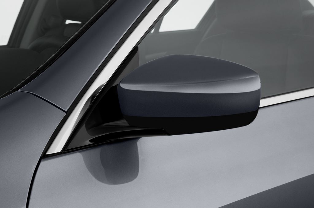 Infiniti G (Baujahr 2010) GT Premium 4 Türen Außenspiegel