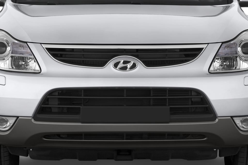 Hyundai iX55 (Baujahr 2010) Premium 5 Türen Kühlergrill und Scheinwerfer