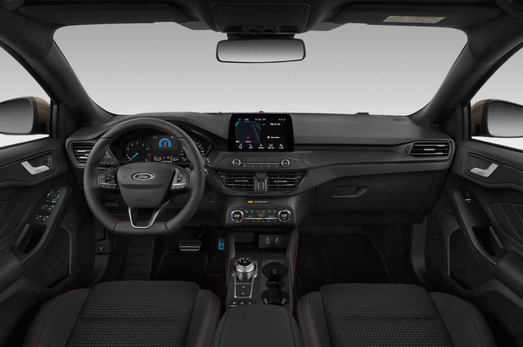 Ford Focus Turnier (Baujahr 2019) ST-Line 5 Türen Cockpit und Innenraum