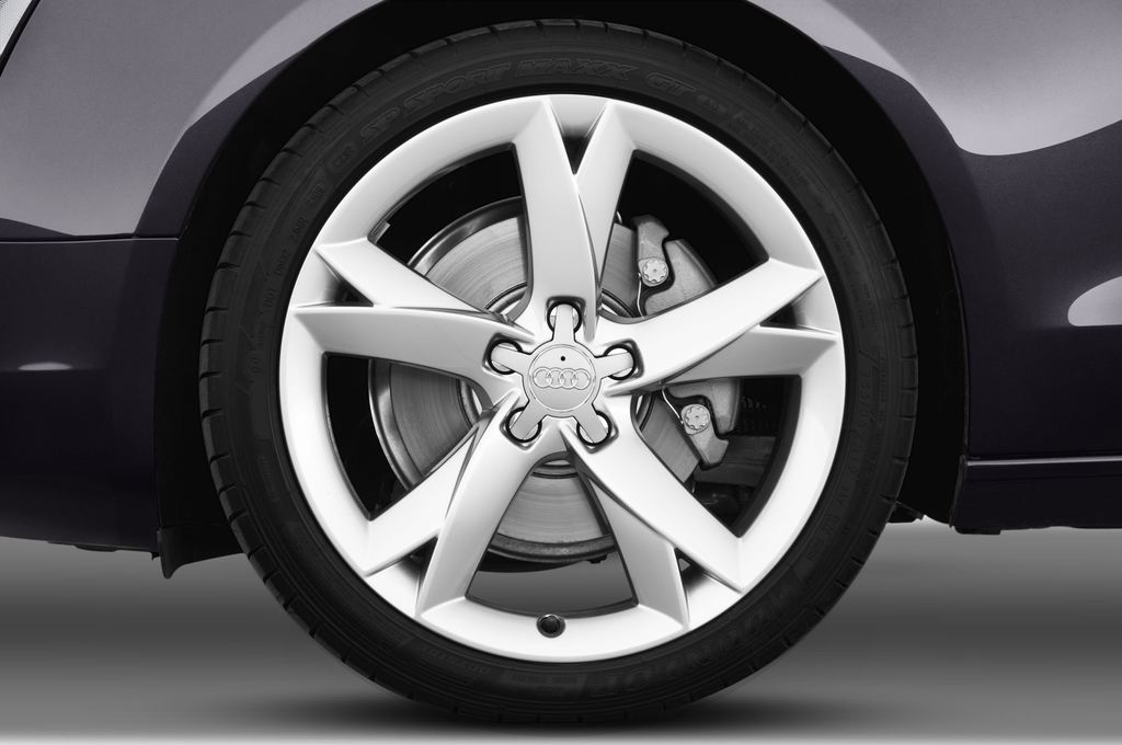 Audi A5 (Baujahr 2011) - 5 Türen Reifen und Felge