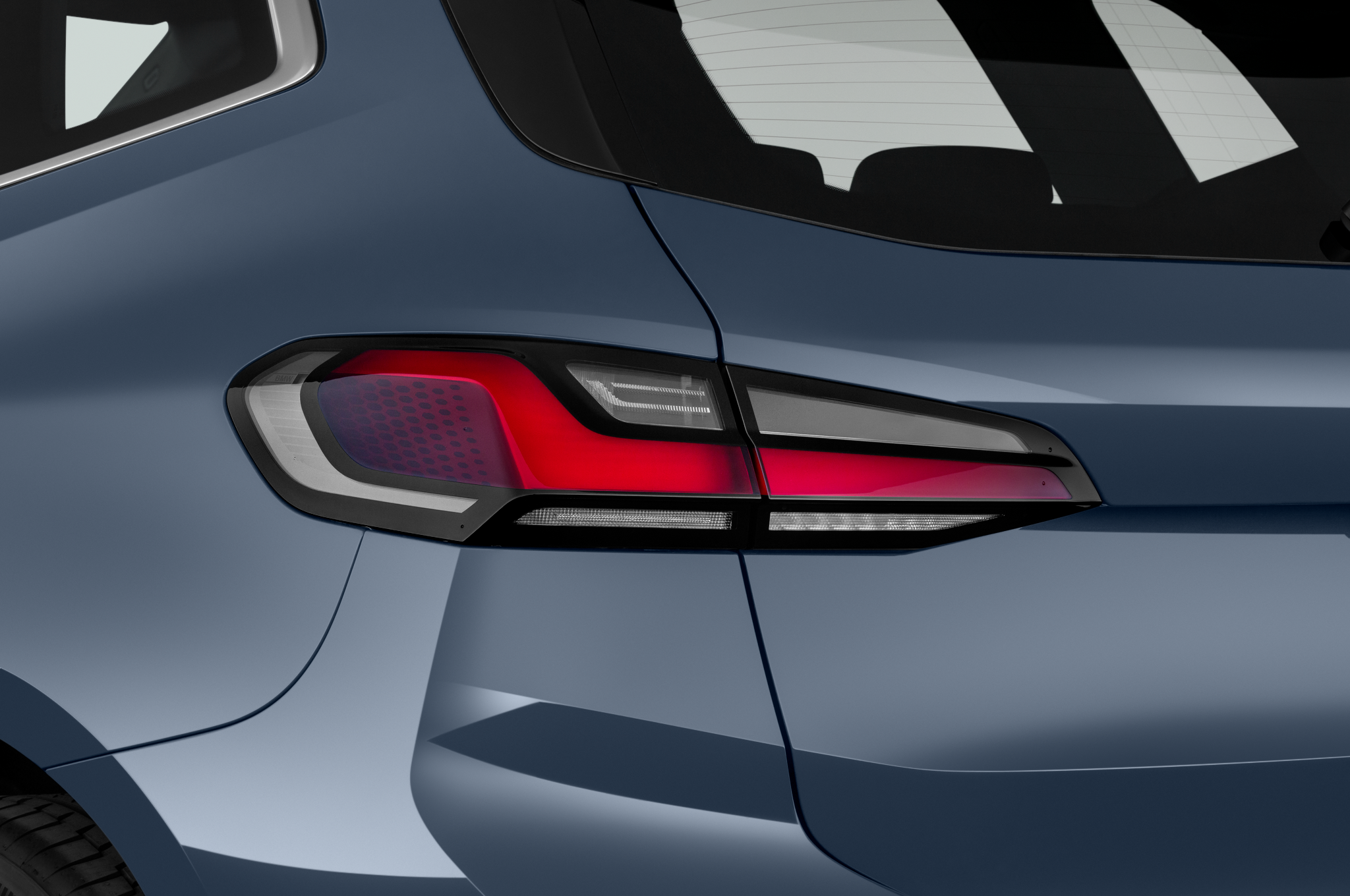 BMW 2 Series Active Tourer (Baujahr 2022) Luxury Line 5 Türen Rücklicht