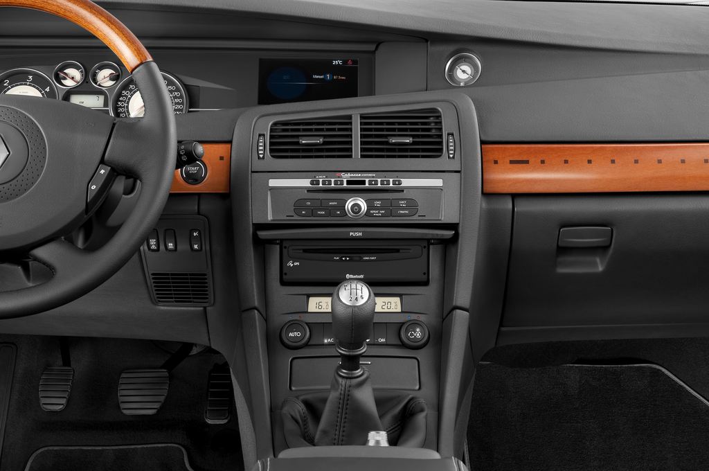 Renault VEL Satis (Baujahr 2009) Carminat 5 Türen Mittelkonsole