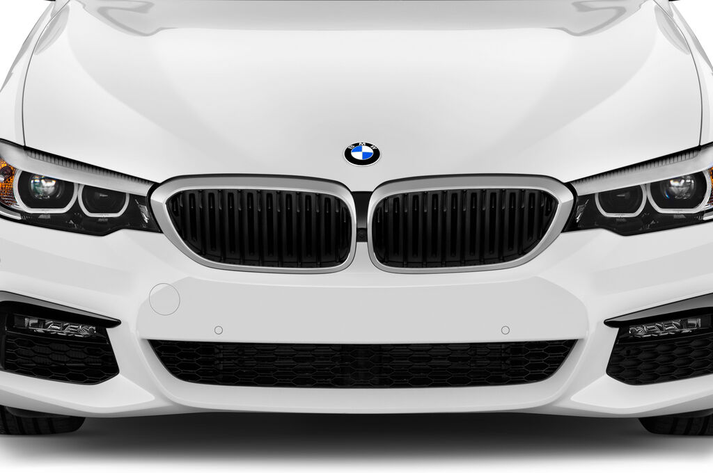 BMW 5 Series (Baujahr 2019) M Sport 4 Türen Kühlergrill und Scheinwerfer