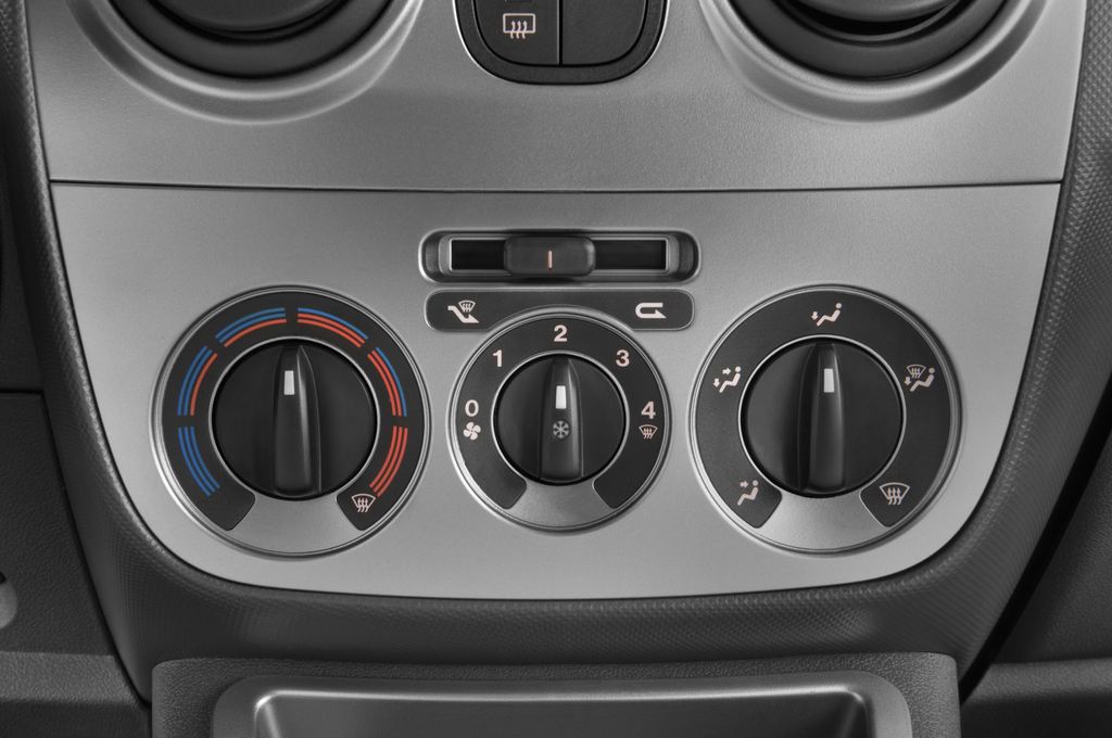 FIAT Qubo (Baujahr 2015) Dynamic 5 Türen Temperatur und Klimaanlage