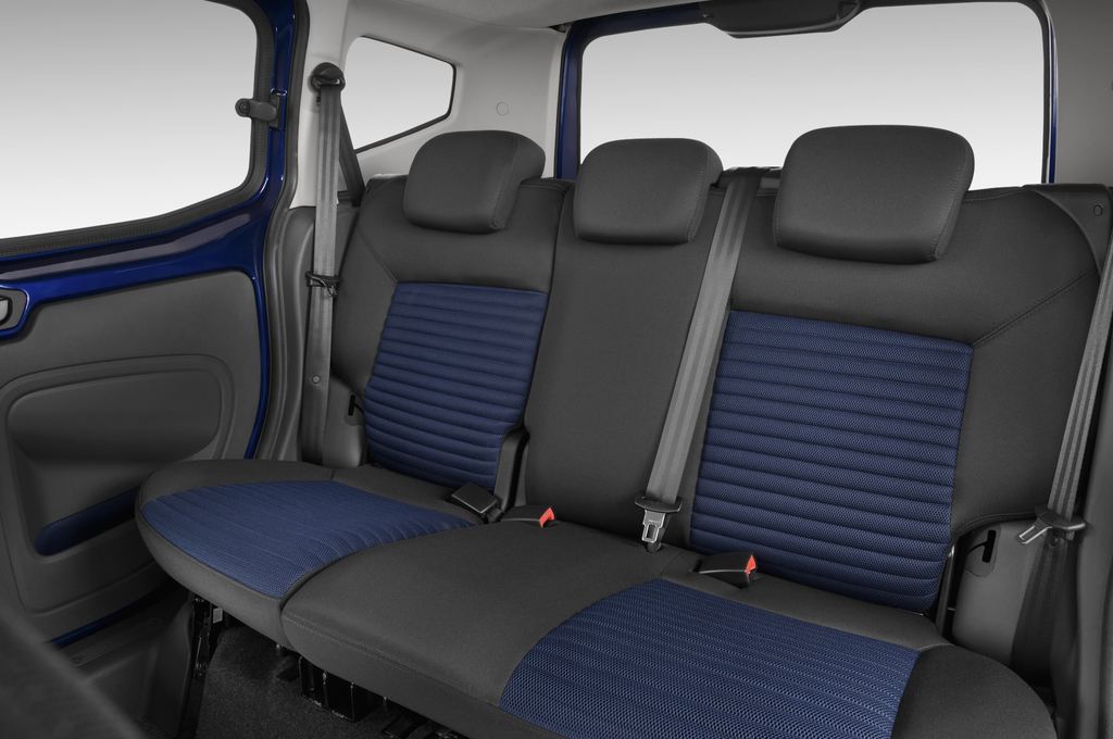 FIAT Qubo (Baujahr 2015) Dynamic 5 Türen Rücksitze