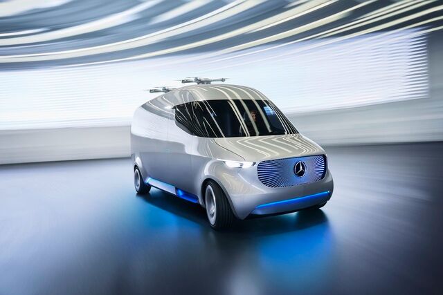 Mercedes Vision Van - Mutterschiff für Drohnen