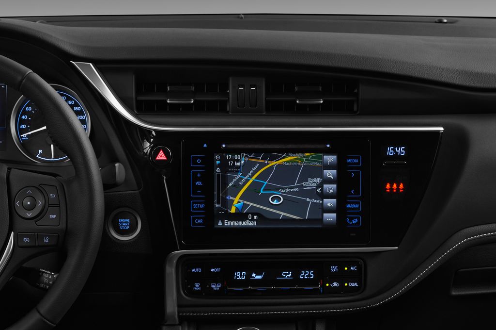 Toyota Corolla (Baujahr 2017) Comfort 4 Türen Mittelkonsole