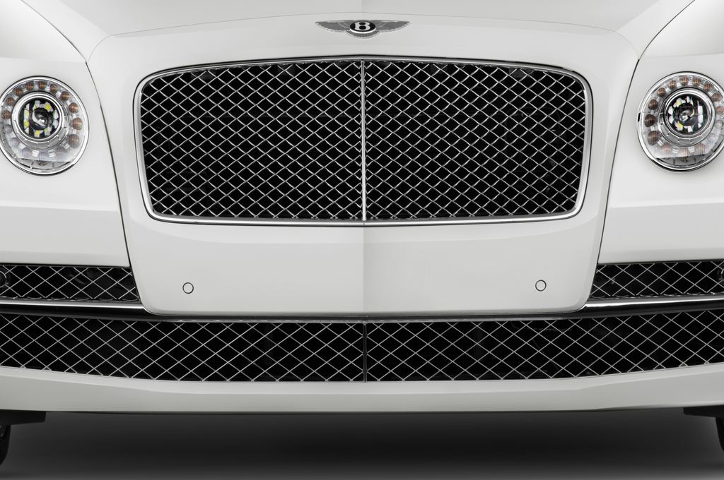 Bentley Continental Flying Spur (Baujahr 2015) - 4 Türen Kühlergrill und Scheinwerfer