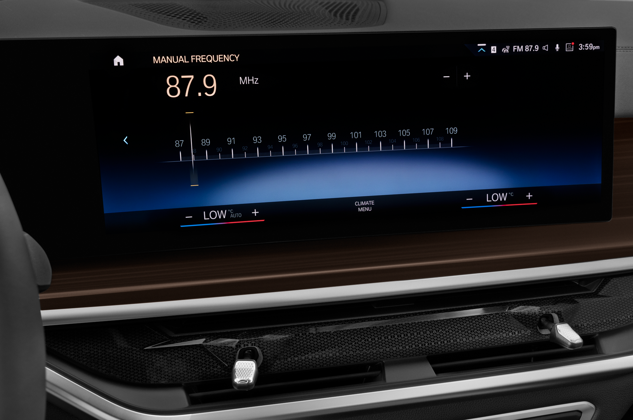 BMW X7 (Baujahr 2023) M Sportpaket 5 Türen Radio und Infotainmentsystem