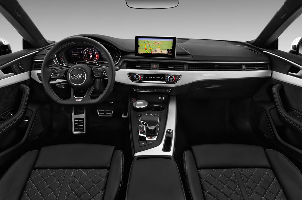 Audi S5 Sportback (Baujahr 2017) - 5 Türen Cockpit und Innenraum