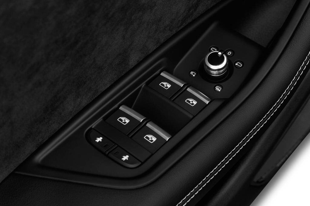 Audi S5 Sportback (Baujahr 2017) - 5 Türen Bedienungselemente Tür