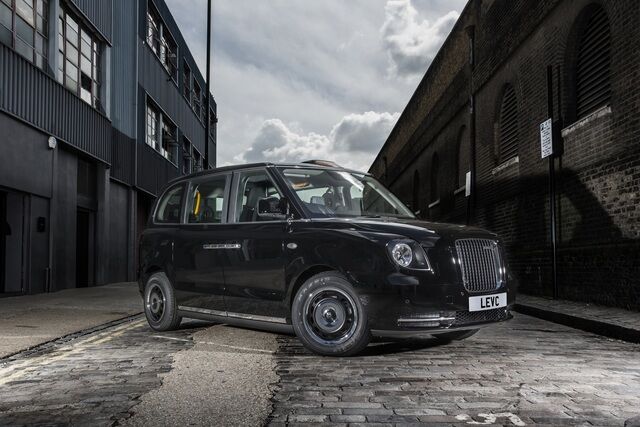 London Taxi Company   - Neuerdings elektrisch durch London     