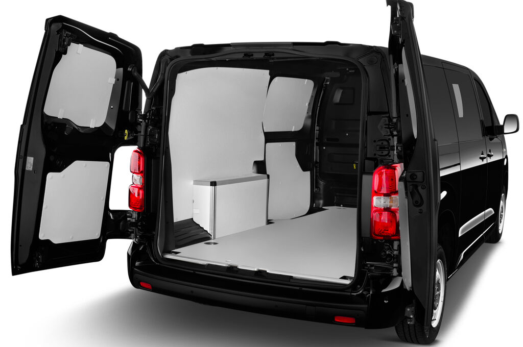 Opel Vivaro (Baujahr 2020) Innovation 4 Türen Kofferraum