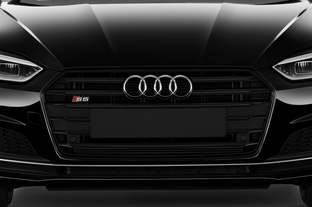 Audi S5 Sportback (Baujahr 2017) - 5 Türen Kühlergrill und Scheinwerfer