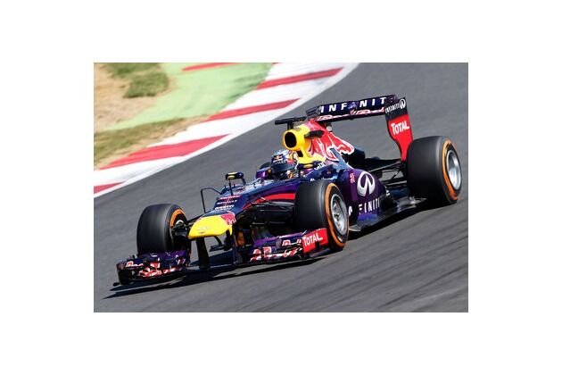 Silverstone Formel 1 Young Driver Test: Carlos Sainz Jr. hauchdünn hinter Weltmeister Vettel