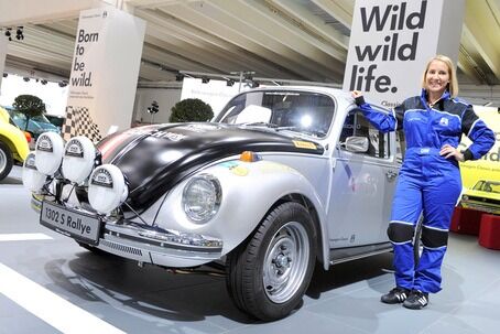 Volkswagen präsentiert auf der Techno-Classica 2014 sieben sportlich, kraftvolle Käfer