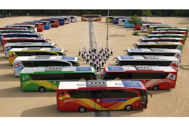 EM 2012 in Polen und der Ukraine - Fußball-Elite fährt mit Bussen aus Ulm