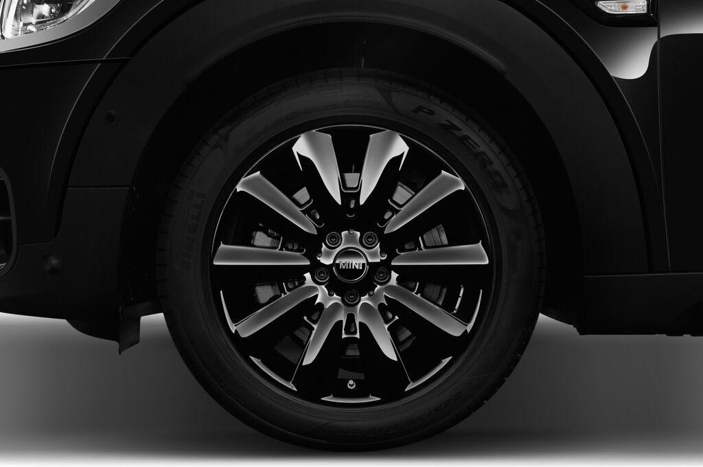 MINI Countryman (Baujahr 2018) Cooper 5 Türen Reifen und Felge