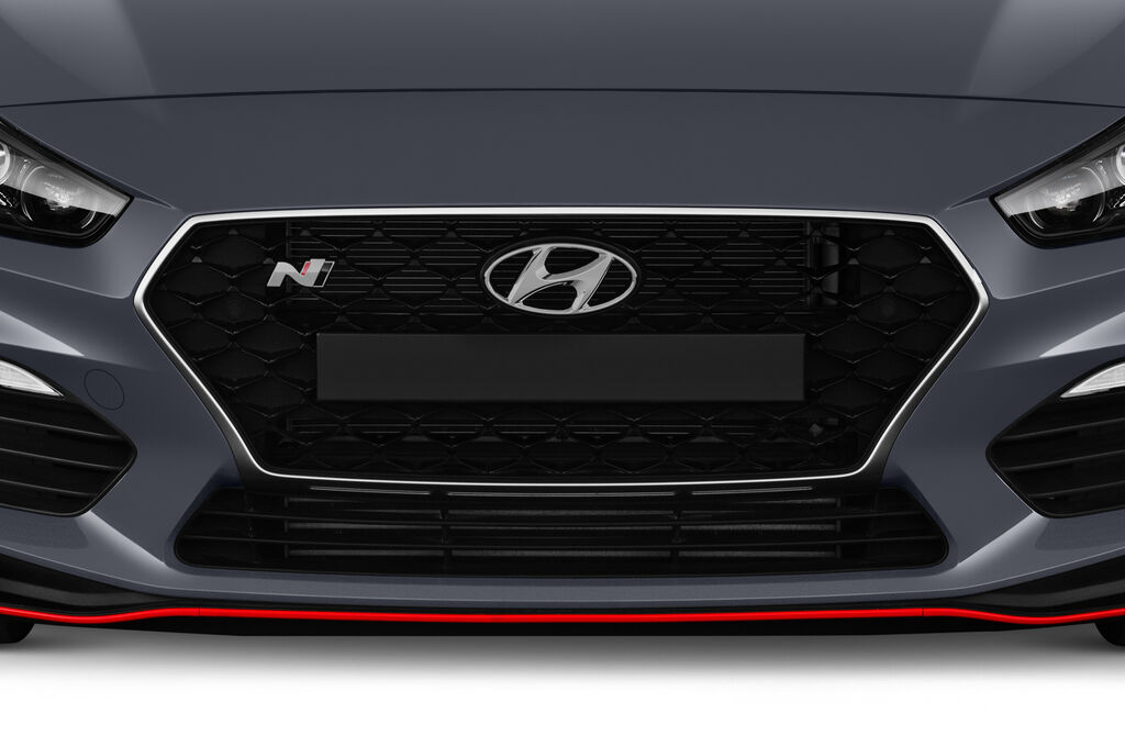 Hyundai i30 Fastback N (Baujahr 2019) Performance 5 Türen Kühlergrill und Scheinwerfer
