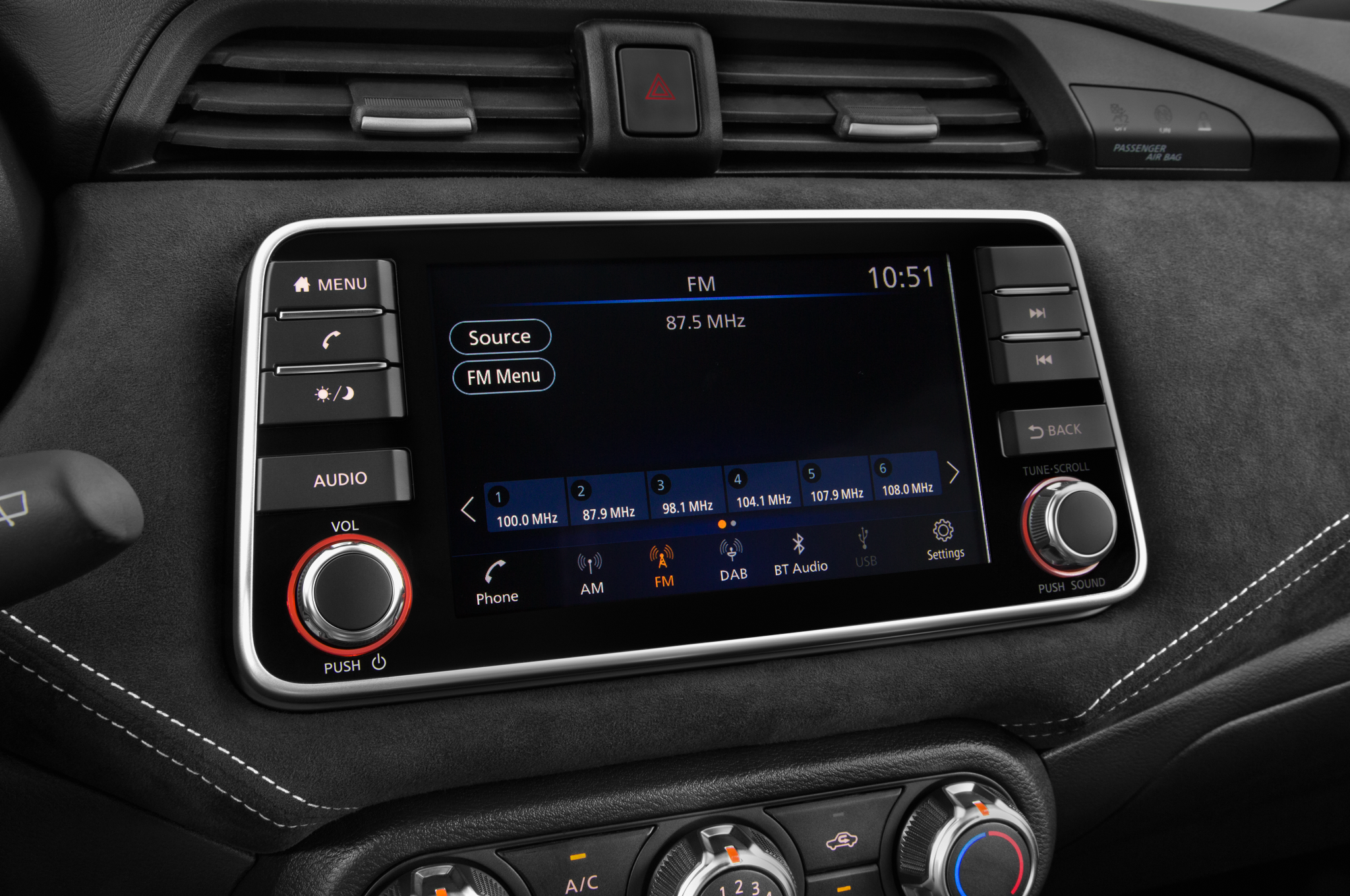Nissan Micra (Baujahr 2021) N-Sport 5 Türen Radio und Infotainmentsystem