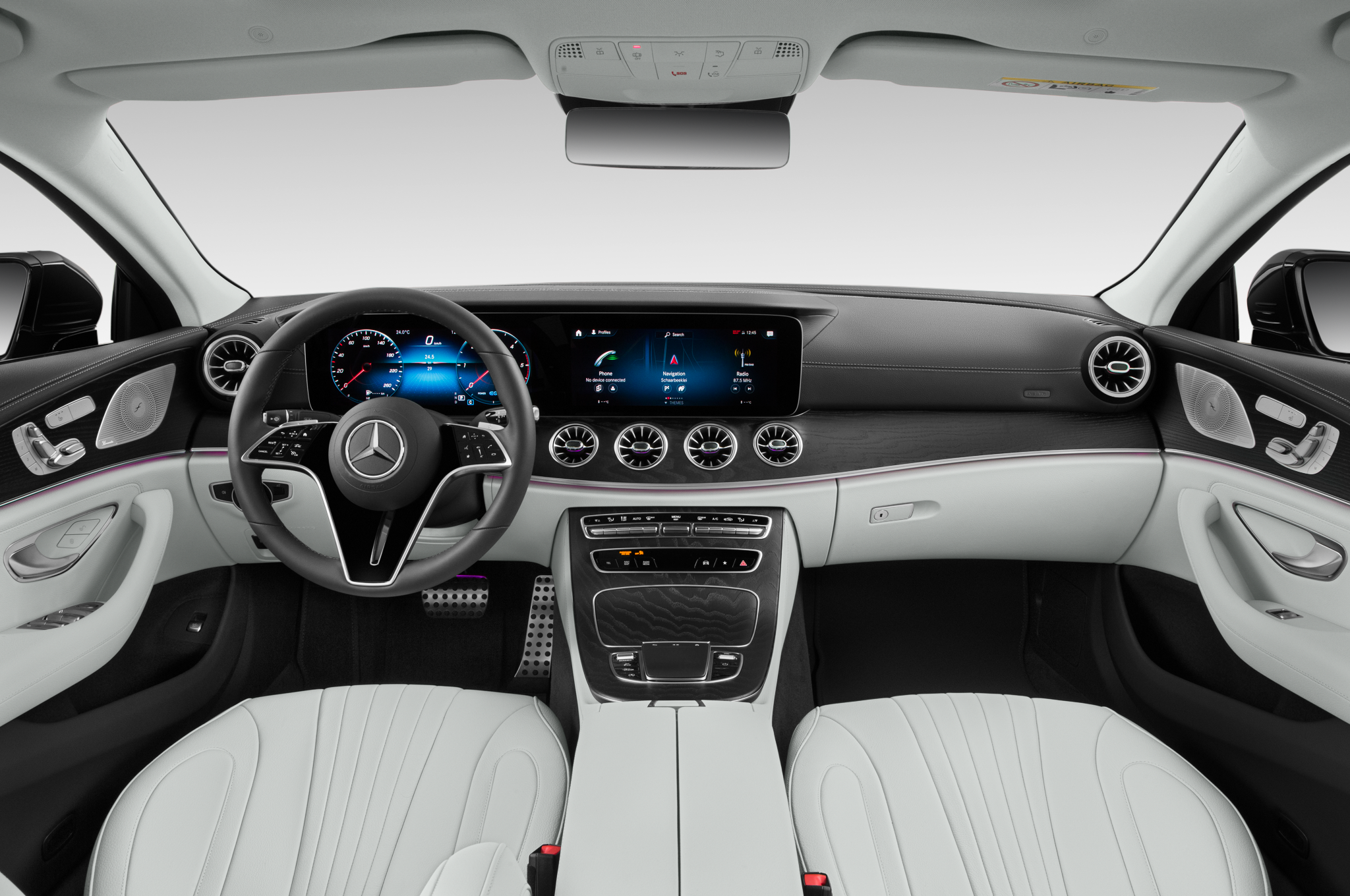 Mercedes CLS Coupe (Baujahr 2022) - 4 Türen Cockpit und Innenraum
