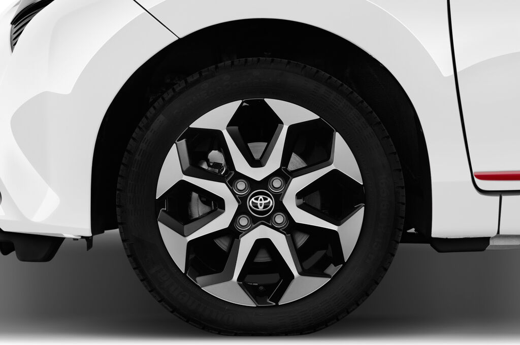 Toyota Aygo (Baujahr 2019) x-sky 5 Türen Reifen und Felge