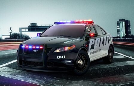 Ford Police Interceptor - Cops auf Abfangjagd
