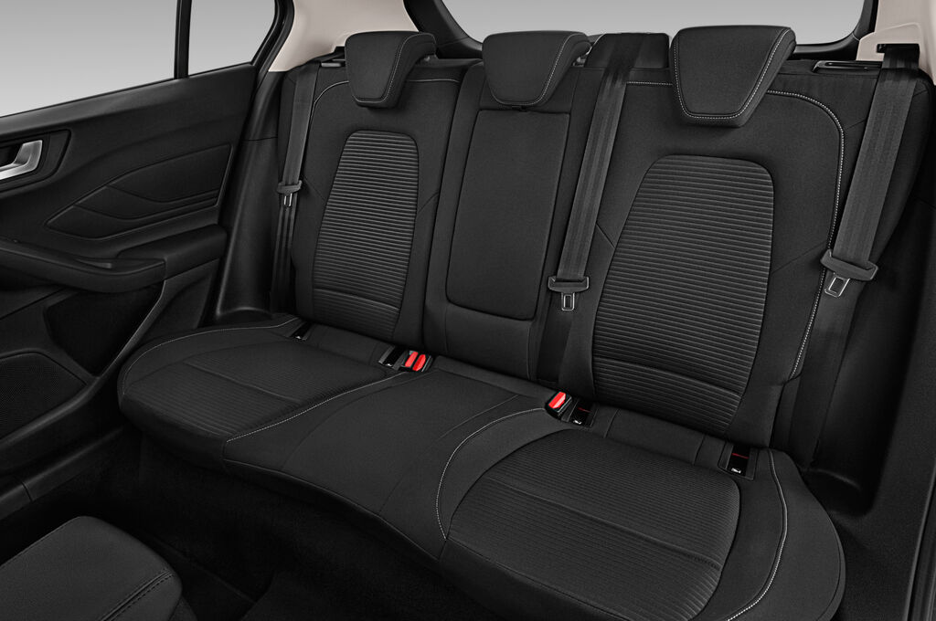 Ford Focus (Baujahr 2018) Titanium 5 Türen Rücksitze