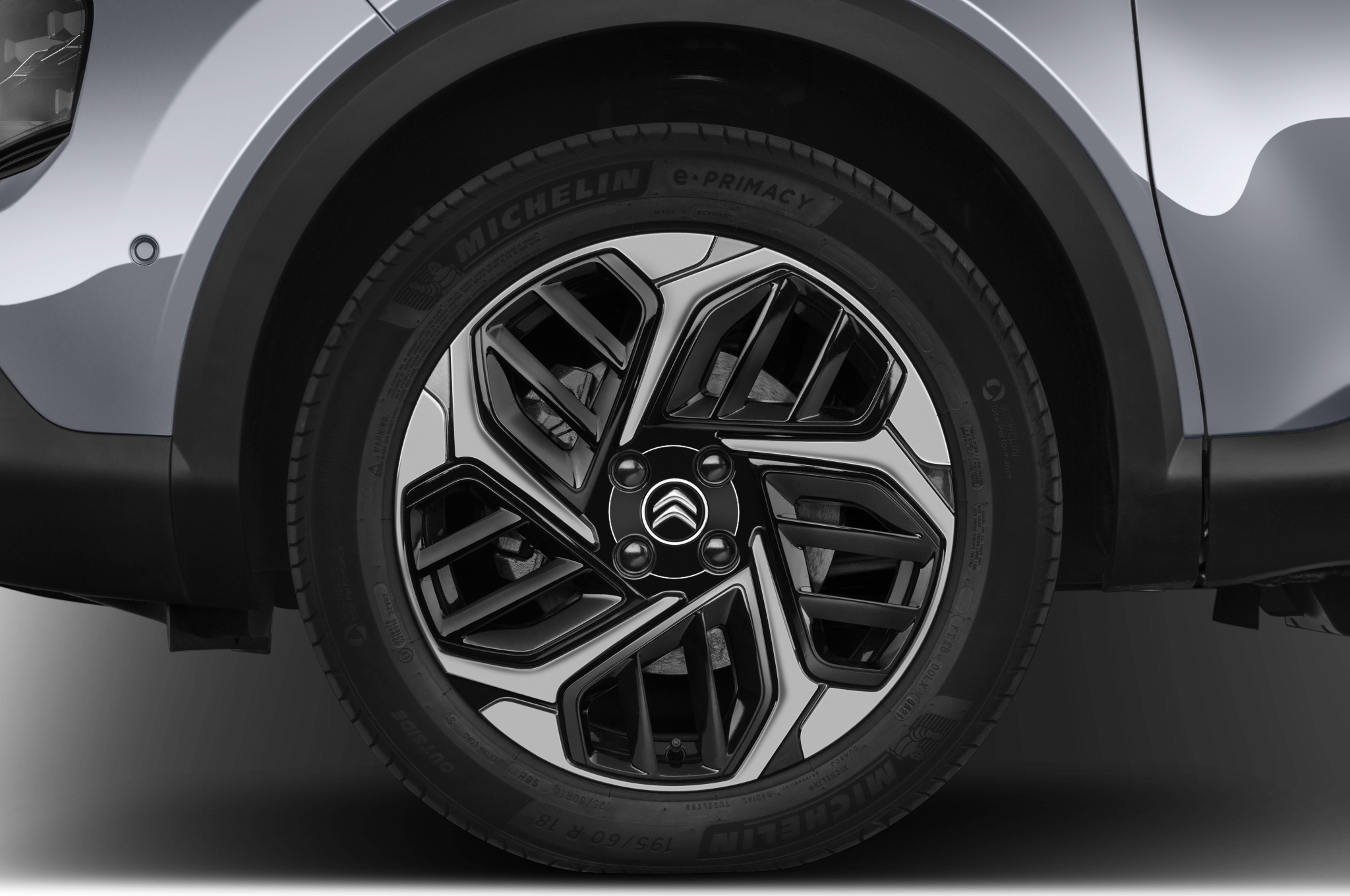 Citroen C4 (Baujahr 2021) Feel Pack 5 Türen Reifen und Felge